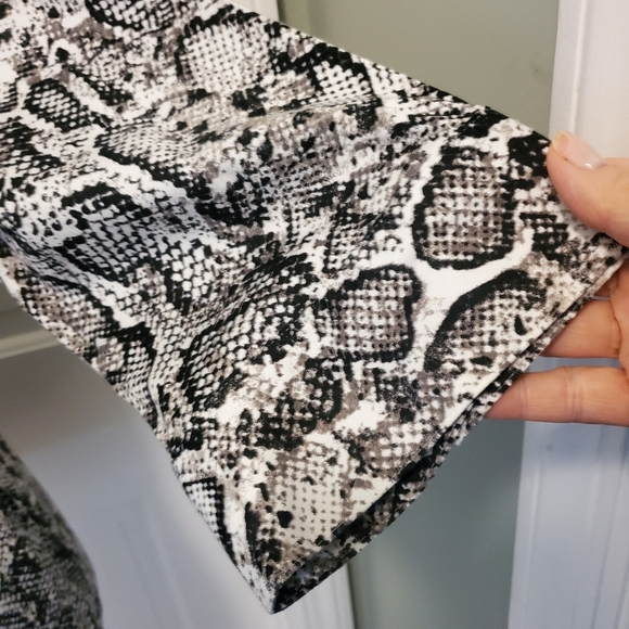 Apt. 9 Animal Print Knit Blouse Size 0X, Business Casual - Picture 6 of 10